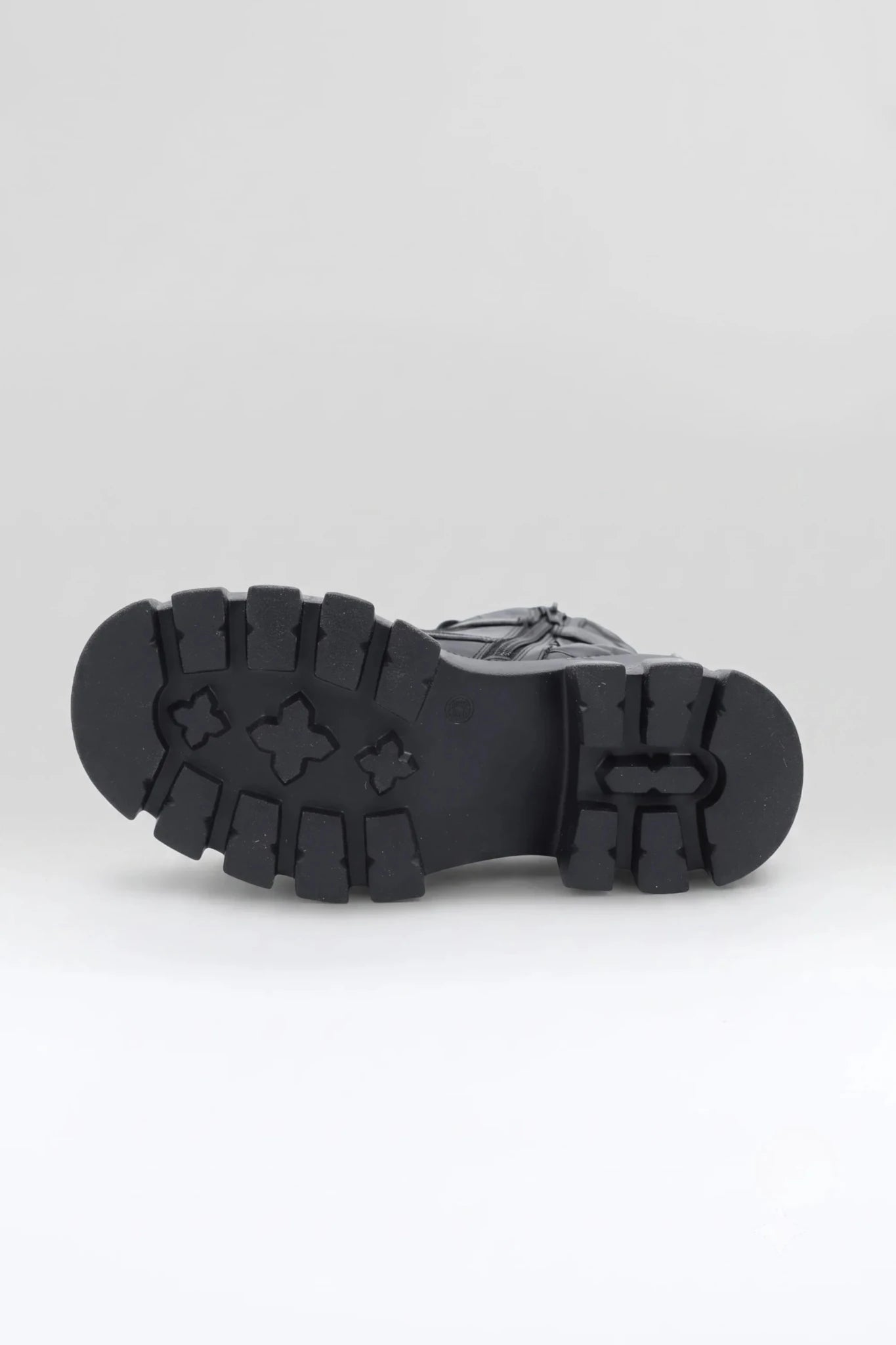 Дамски Боти, Черен Twinset Roberto Fashion Store Sneakers 222TJT01C0000636 36