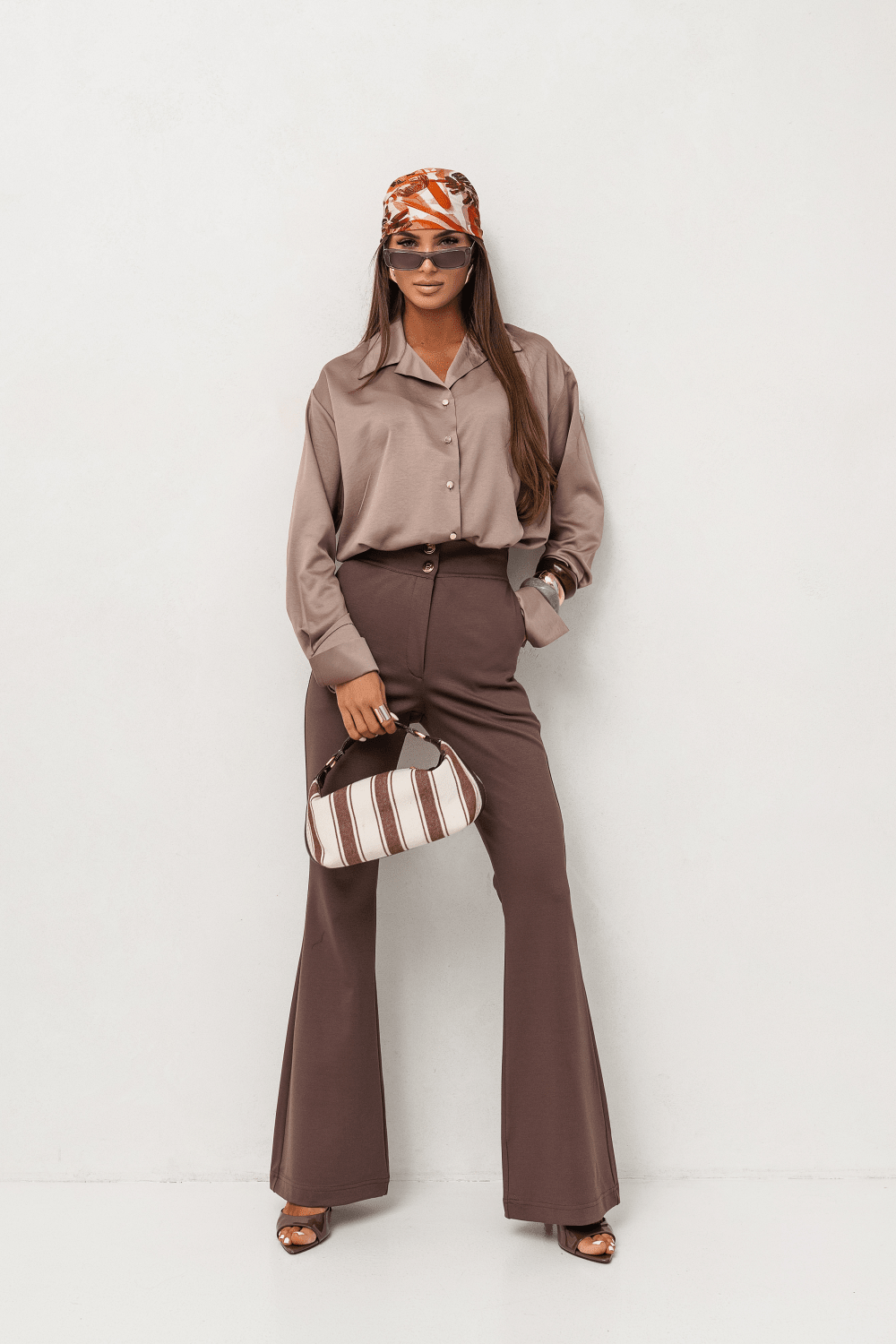 Сатенена риза MADDIE в нюанс Fango – елегантна и комфортна LaBalancia Roberto Fashion Store Set 5907378517916 S