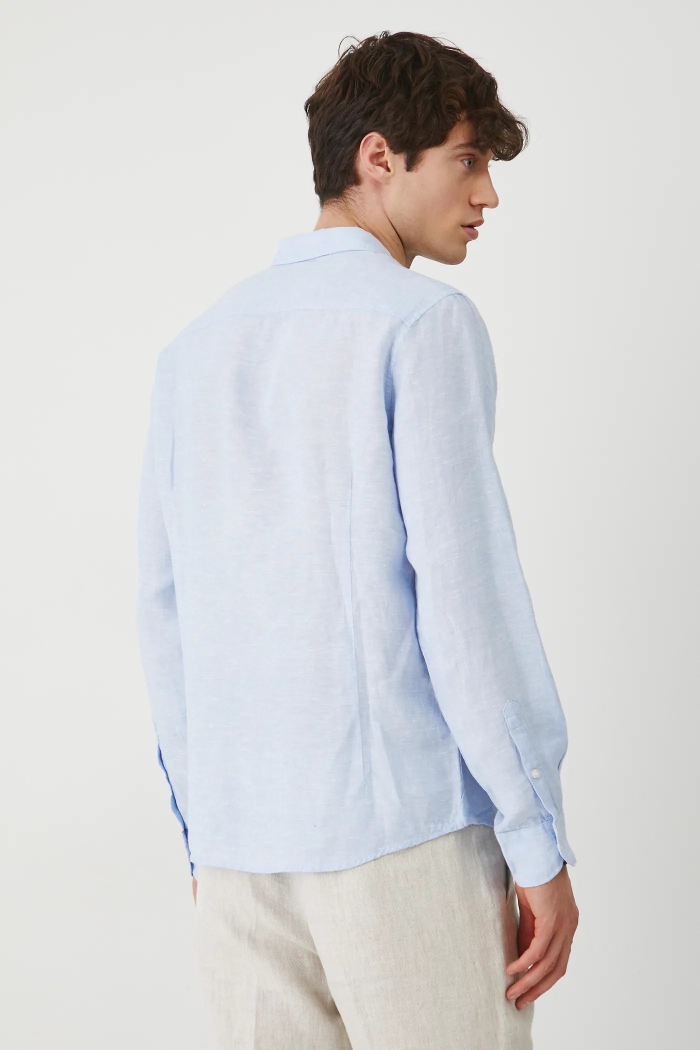 Мъжка ленена риза за плаж в светло син цвят