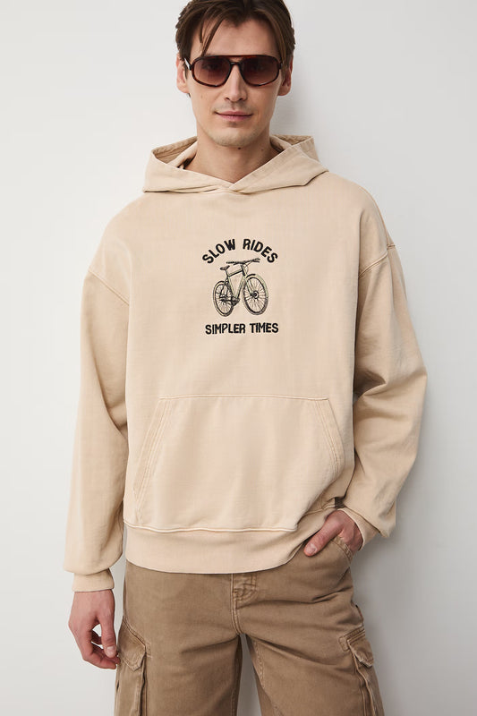 Мъжки суитшърт - худи с качулка в бежов цвят