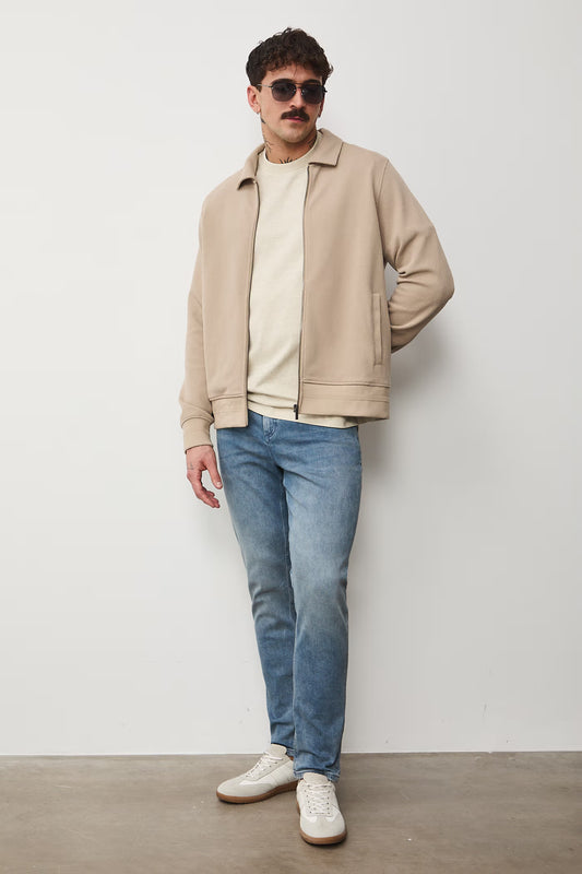 Мъжки дънки тип "Slim Fit" в измит син цвят