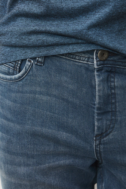 Мъжки дънки тип "Slim Fit" в син цвят