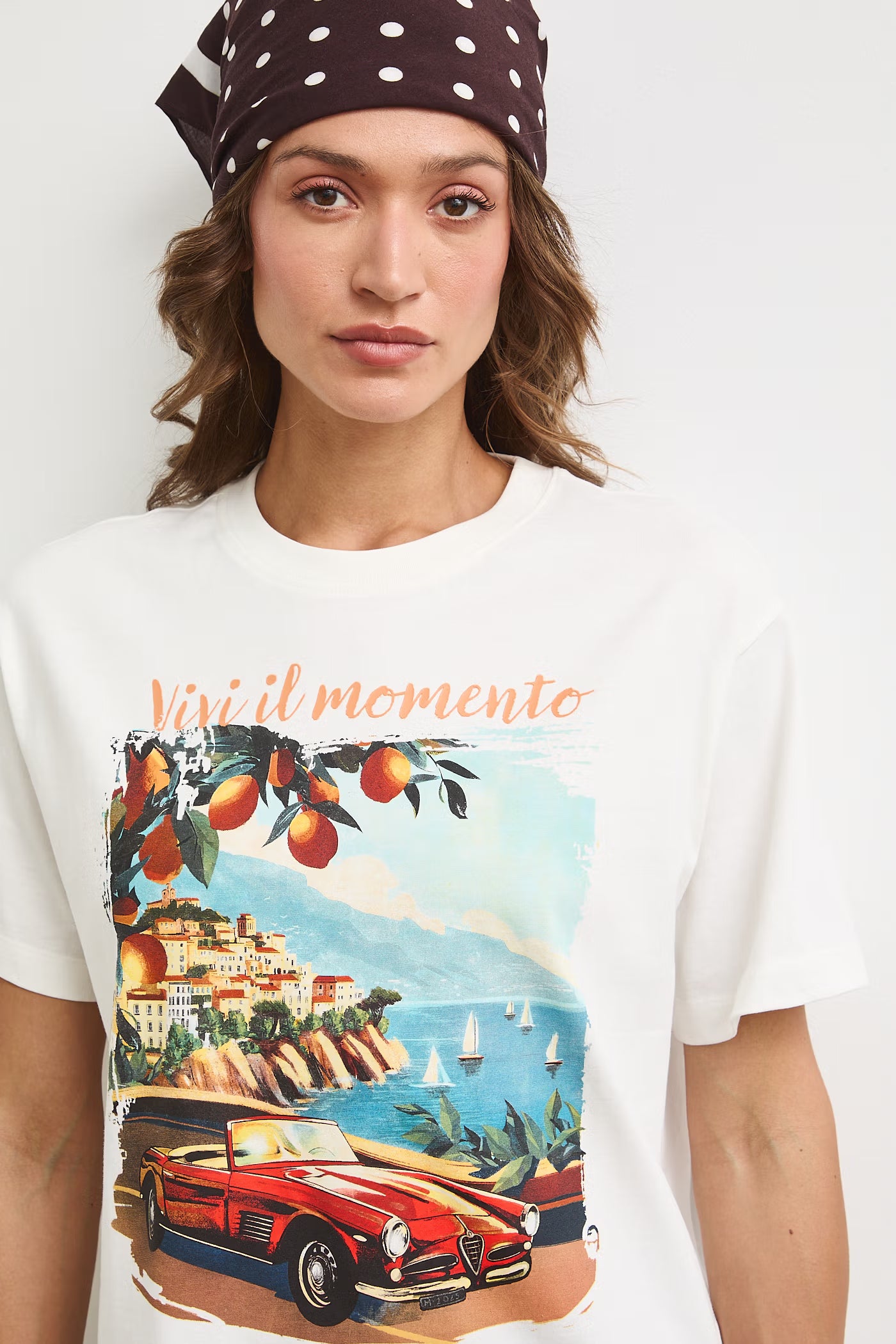 Дамска тениска в бял цвят "Vivi il momento"
