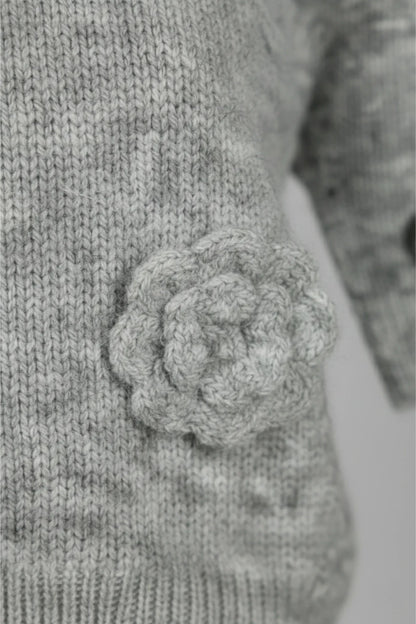 Дамски Пуловер на цветя, Сив Roberto Fashion Roberto Fashion Store Sweater JNJ0202SWEGREFLOTU TU