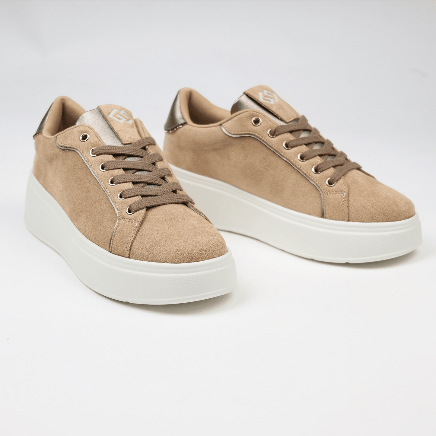 Дамски Сникърси, Бежов Gold&Gold Roberto Fashion Store Sneakers GNG1110SHOKHK97336 36