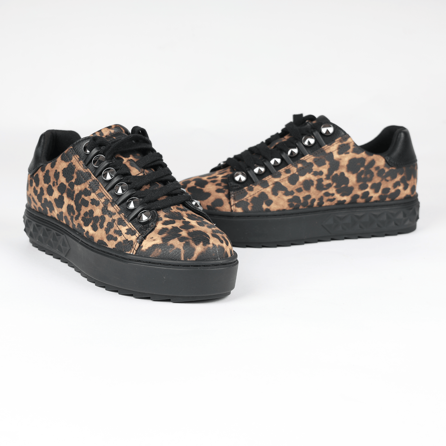 e5d65d0a6370814aae7a2fe3ba7b27b0