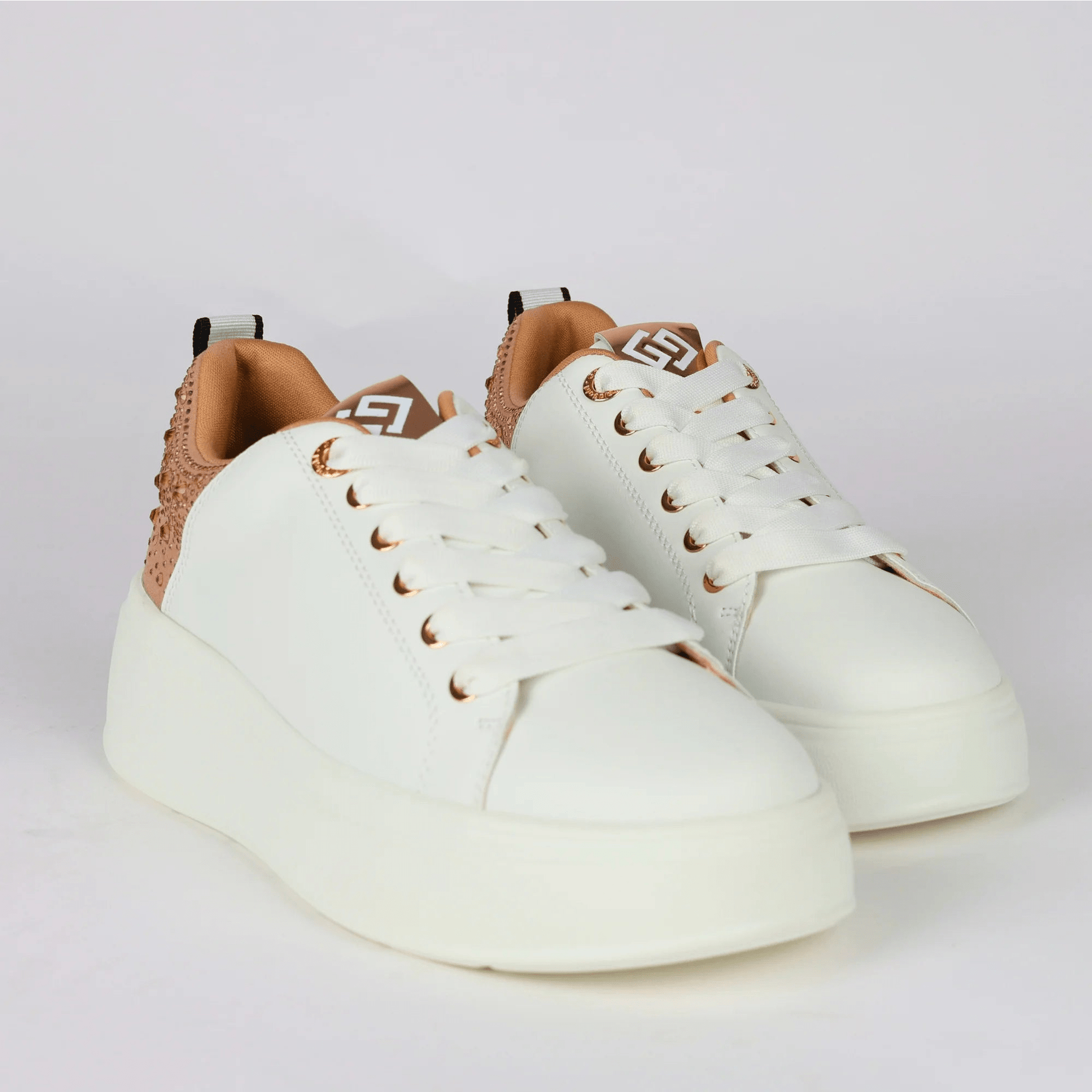 Дамски Сникърси с камъни, Бял Gold&Gold Roberto Fashion Store Sneakers GNG1012SNKWHISTO36 36