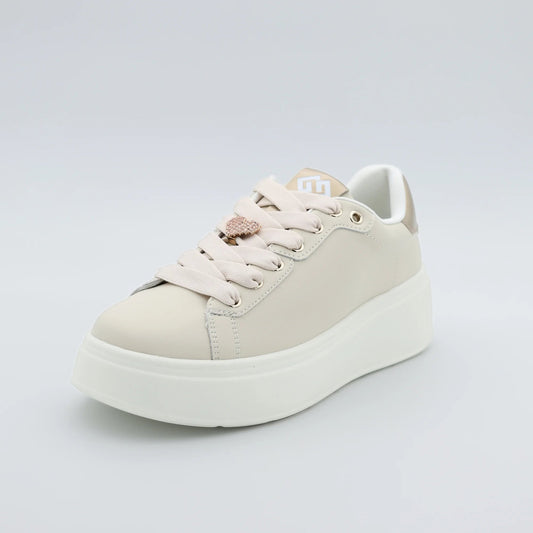 Дамски сникърси в бежово с декоративни блестящи сърца Gold&Gold Roberto Fashion Store Sneakers GNG2603GB1045BEI-36 36