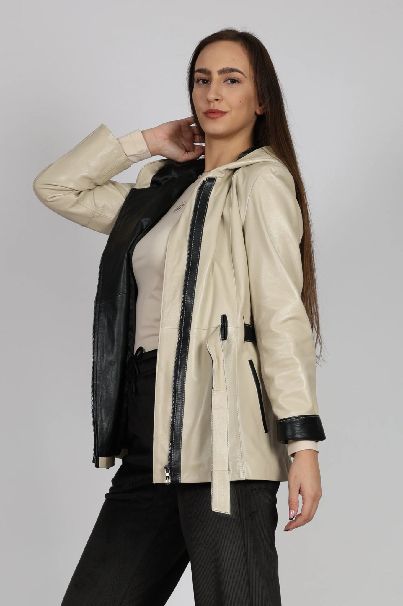 Дамско Кожено Яке, Бежов Roberto Fashion Roberto Fashion Store Jacket LEA2511JCKBEIBLTM XS