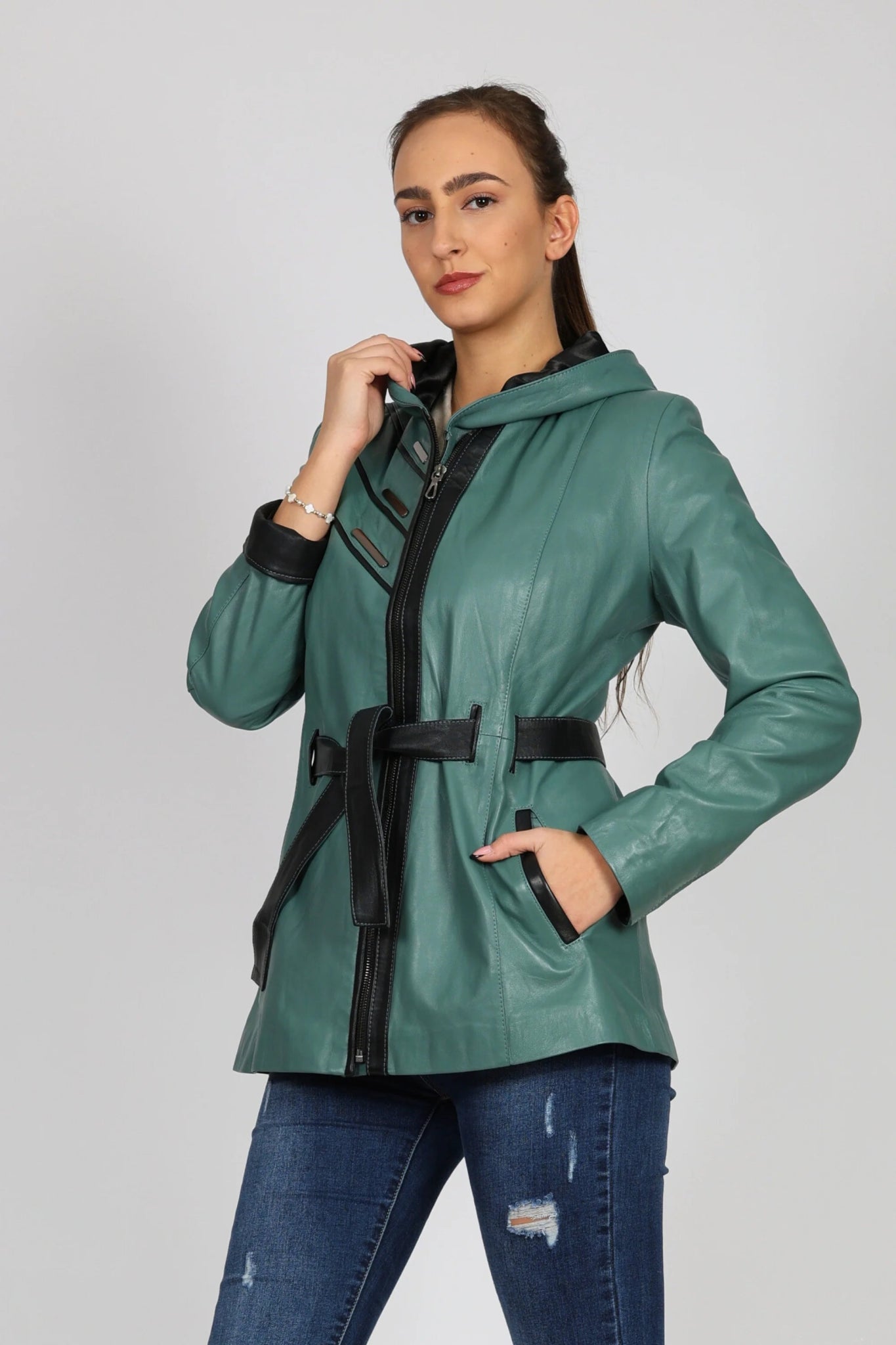 Дамско Кожено Яке, Грахово Зелен Roberto Fashion Roberto Fashion Store Jacket LEA2511JCKGRLBLTM XS
