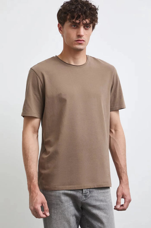 Кафява мъжка базова тениска от памук с еластан Medicine Roberto Fashion Store T-shirt RW26-TSM013-98X-S S