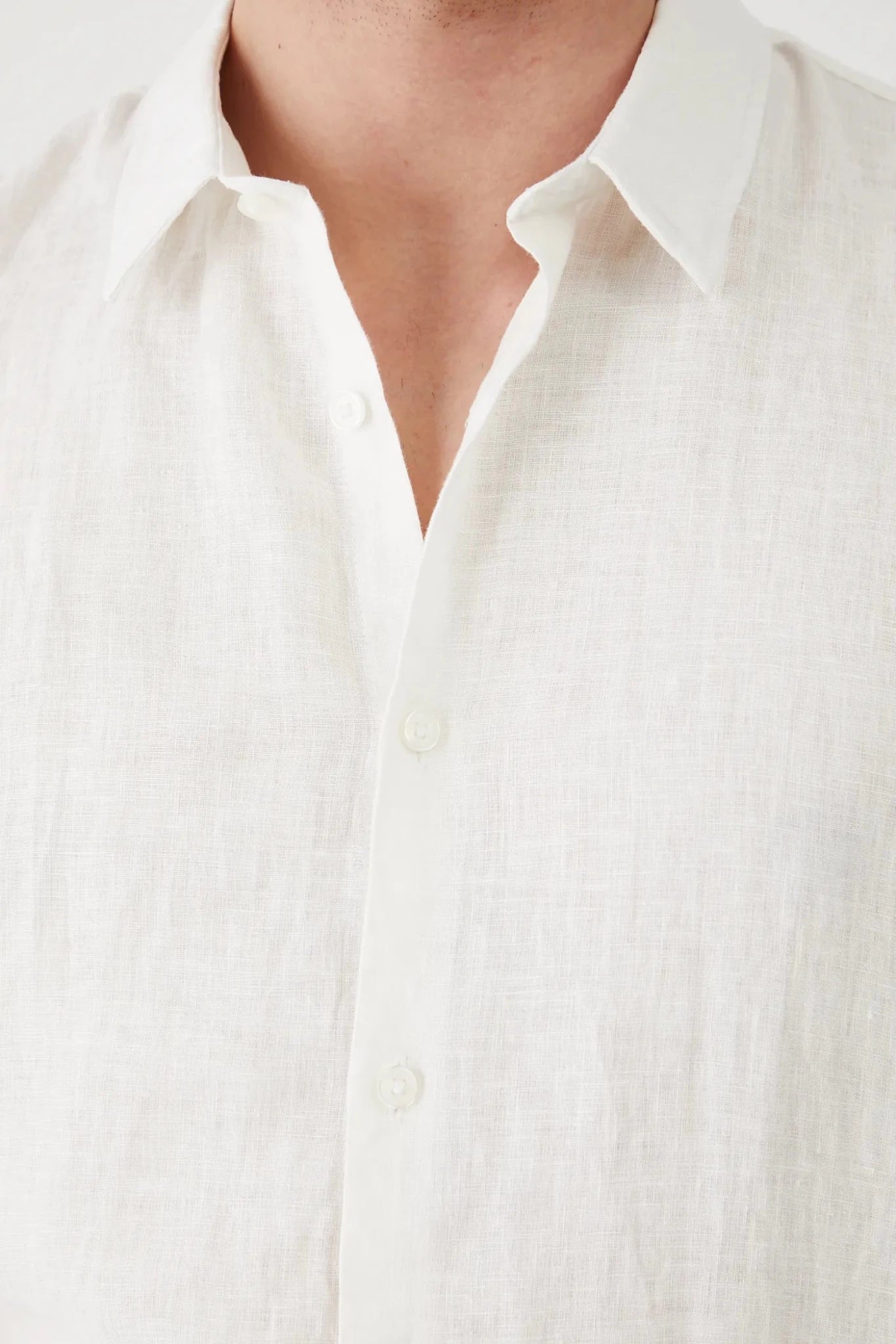 Мъжка ленена риза за плаж в бял цвят Medicine Roberto Fashion Store Shirt RS25KDM090-00X-S S