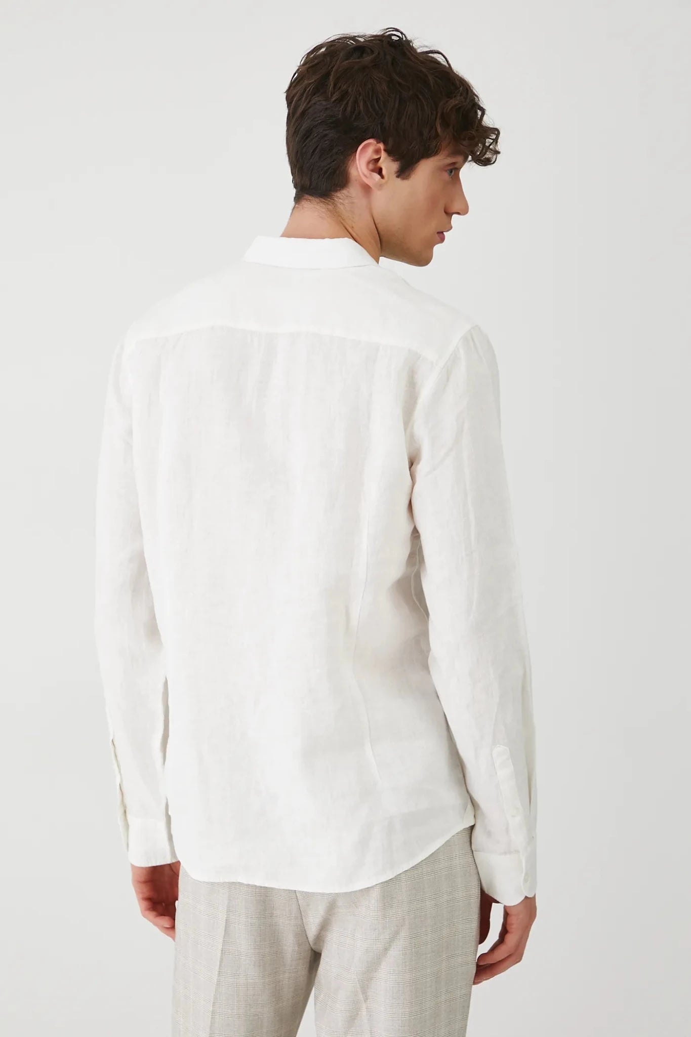 Мъжка ленена риза за плаж в бял цвят Medicine Roberto Fashion Store Shirt RS25KDM090-00X-S S
